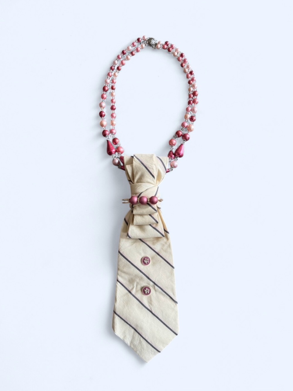 Hand Crafted Cream Vintage NeckTie Necklace Pink Pearl Accents Academic Preppy - Picture 3 of 7